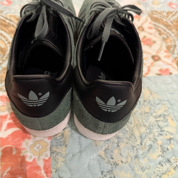 adidas Green and Black Sneakers - Picture 6 of 10